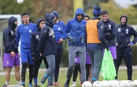 لباس مورد نظر AFC، دردسر جدید آبی‌ها 