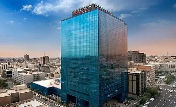 ​دیدار مدیرعامل بانک ملت با مدیران عامل شرکت های پتروشیمی نوری، جم و آریاساسول