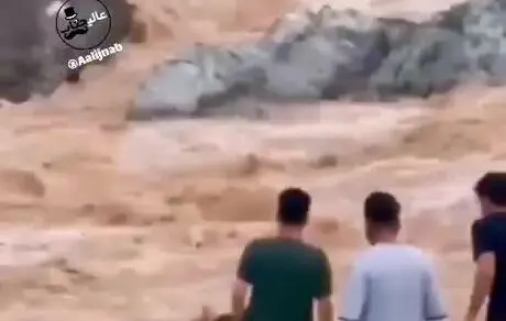 نجات یک کودک از غرق شدن