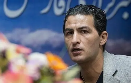 برومند : بازیکنان استقلال وعده‌ الکی ندهند