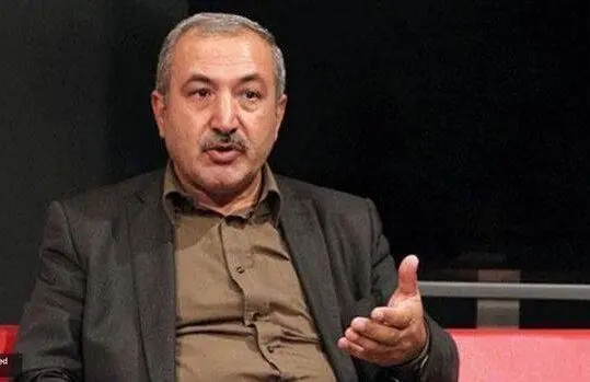 به راننده تاکسی چه ربطی دارد که مسافرش حجاب ندارد؟ 