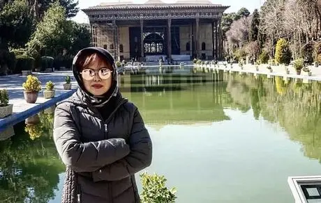 کمند امیر سلمانی در چهل ستون معروف + عکس