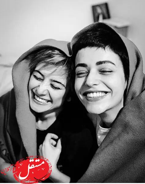 خنده های از ته دل الناز حبیبی با دوستش + عکس