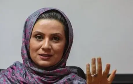 انتقاد فلورا سام از نمایش چهره‌ی مخدوش از زنان در تلویزیون