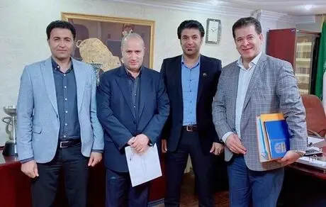 قرارداد حامی مالی البسه تیم‌های ملی فدراسیون فوتبال امضا شد+ عکس