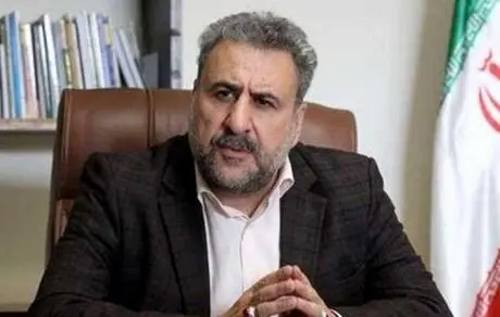 رئیسی نمی‌تواند از زیر بار نقشش در افزایش قیمت بنزین خارج شود