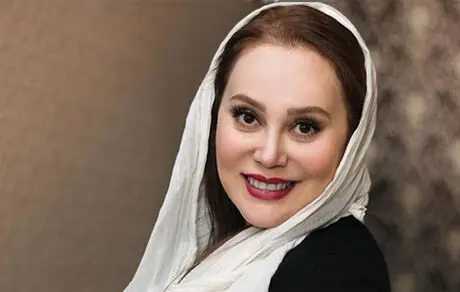 پوشش عجیب بازیگر معروف ایرانی در آفریقا + عکس