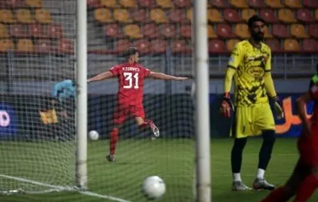 پیروزی لالیگایی فولاد مقابل پرسپولیس 