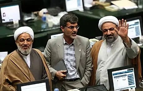از دانشگاه تا مجلس؛ کشور در دستان پایداری‌ها! 
