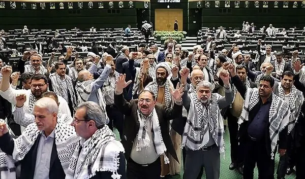 کفه تندروها در مجلس دوازدهم سنگین است/ عدم نگرانی از اصلاح‌طلبان باعث اختلاف در جریان انقلابی شد