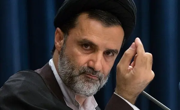 نبویان با یک قهر و آشتی نفر اول تهران شد 