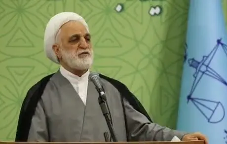نظام با وجود مشکلات و تحریم‌ها رو به جلو در حال حرکت است