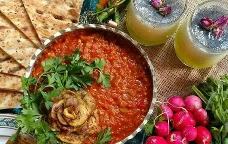 
دستور تهیه خوراک خاویار بادمجان مجلسی با بادمجان کبابی و با کمترین روغن