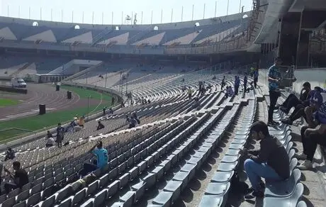 جلوگیری از ورود هواداران بدون بلیت  به استادیوم آزادی+ عکس