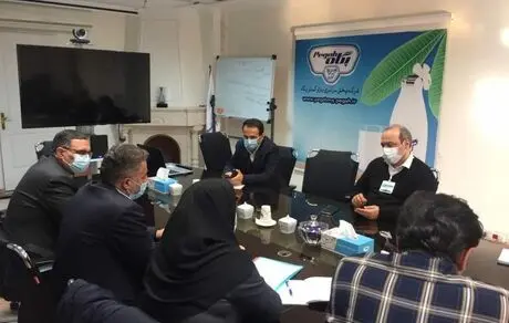 بررسی مسائل و موانع فروش بازار تبریز