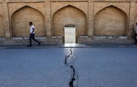 هشدار! تمام بافت‌ تاریخی اصفهان در خطر فرونشست
