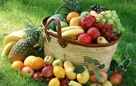 پوست کدام میوه‌ها و سبزی‌ها را نباید دور ریخت؟