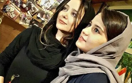 الناز حبیبی و هوادارش در یک کافه + عکس