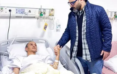 عکسی از عیادت احسان علیخانی از آرمان امیدی