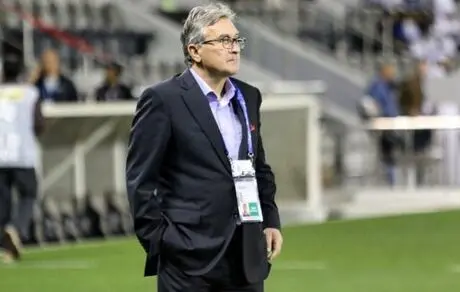 برانکو ازخرید جدید باشگاه الاهلی رونمایی کرد + عکس