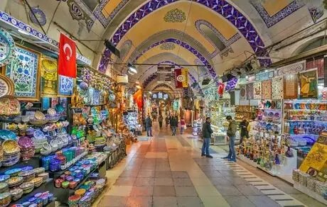 هزار تومان به جیب مردم اضافه می‌کنند ولی دو هزار تومان از جیبشان برمی‌دارند