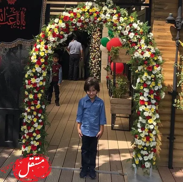 پسر برزو ارجمند هم کلاس اولی شد + عکس
