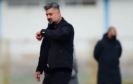 اشکش: مقابل سپاهان برای خودمان می‌جنگیم، نه استقلال و پرسپولیس/ فولاد نباید علیه فرزندش بیانیه بدهد 