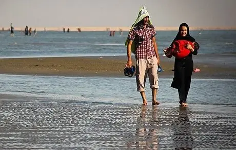 دشمن در حال کار کردن روی شکل‌گیری ارتباطات نامشروع‌ است