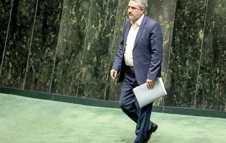 استیضاح فاطمی امین در مجلس به جریان افتاد