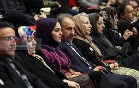 حاشیه مراسم ختم "میترا استاد"/ برگزاری مراسم بدون حضور چهره های سیاسی