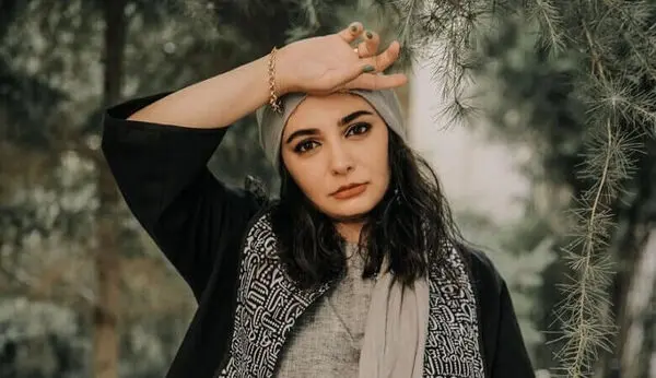 تیپ رسمی و نیمرخ لیندا کیانی+ عکس