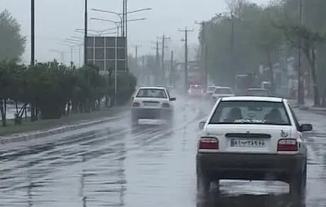 برخورد با تاکسی‌هایی که در روز‌های بارانی غیب می‌شوند!