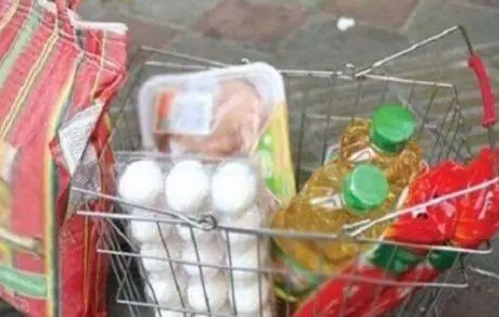 جهش ۱۴۸ درصدی قیمت خوراکی‌ها طی یک سال!
