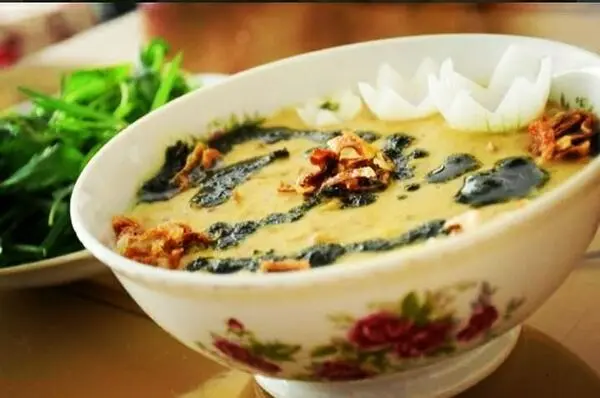
طرز تهیه غذای بزقرمه کرمانی به صورت آبگوشت یا خورشت+نکات مهم بزقرمه