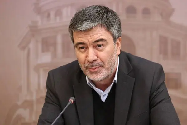شعب بیمه ایران باز هستند