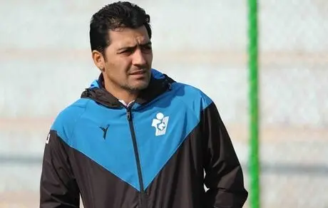 طهماسبی: فریب نبودن 4 بازیکن پرسپولیس را نمی‌خوریم