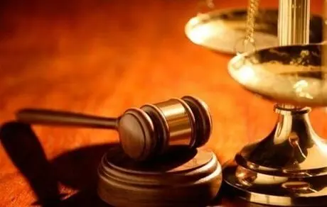 آیا تهدید به پنچری و قرار دادن تابلوی پارک ممنوع جرم است؟