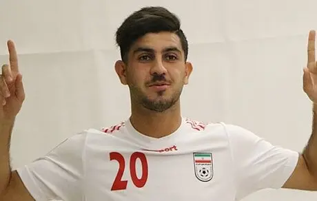 خدابنده گ‌لو فردا به باشگاه پرسپولیس می‌رود