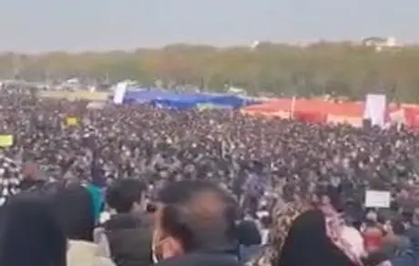 مردم از گرانی و بی‌آبی شکایت دارند دولت و مجلس در فکر این است که اینترنت را محدود کند