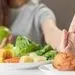 کدام مواد غذایی باعث کاهش وزن می شود؟