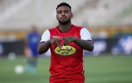  شوک بزرگ به پرسپولیس در آستانه دربی؛ لوکادیا از ایران رفت 