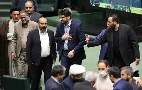 پایداری‌ها جایگاهی در جامعه ندارند