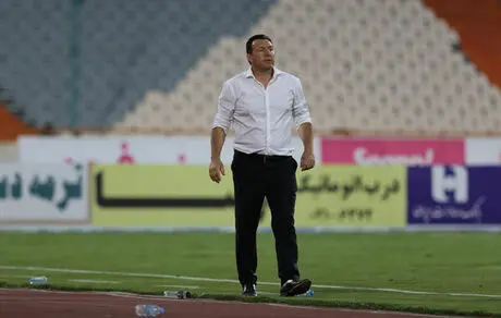 ویلموتس تماشاگر دیدار استقلال و پرسپولیس