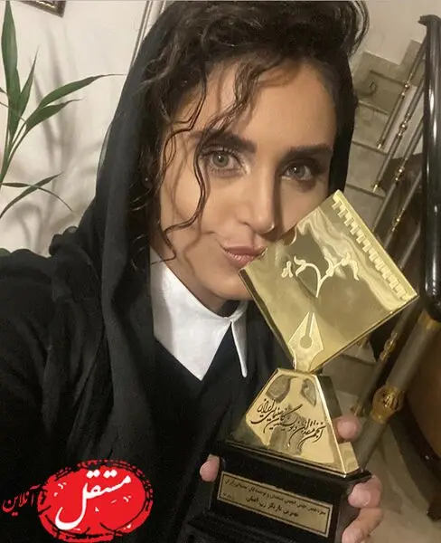 الناز شاکردوست برنده جایزه منتقدین شد + عکس