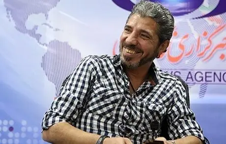 به بیانی گفتم می‌خواهی کتک نخوری، برو آن سمت زمین!