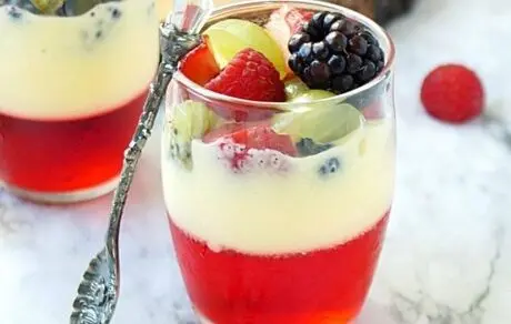 
روز جهانی کاسترد وانیلی؛ طرز تهیه کاسترد خانگی قالبی با نشاسته و ژله