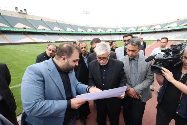 سجادی: یکی از مشکلات سرخابی‌ها شایعه سازی‌ها است/ راننده داشتن یک کارمند در باشگاه کار درستی نبود 