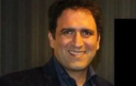 نالان زبیگانه و بی‌مهر به یاران