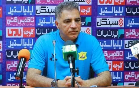 پرکاس: دلیلی نمی‌بینم به هر هواداری جواب بدهم
