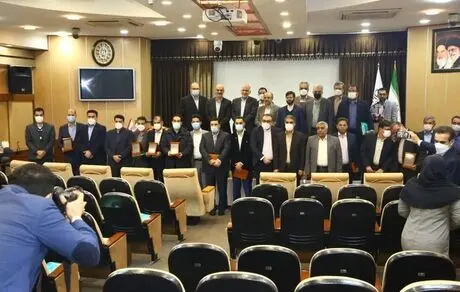 تقدیر از 27 شرکت در هشتمین جایزه ملی بهره وری معادن و صنایع معدنی ایران
